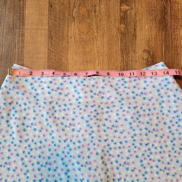 Vintage 90s N.O.E Light Blue Dainty Floral Flowy Skirt - Picture 7 of 8